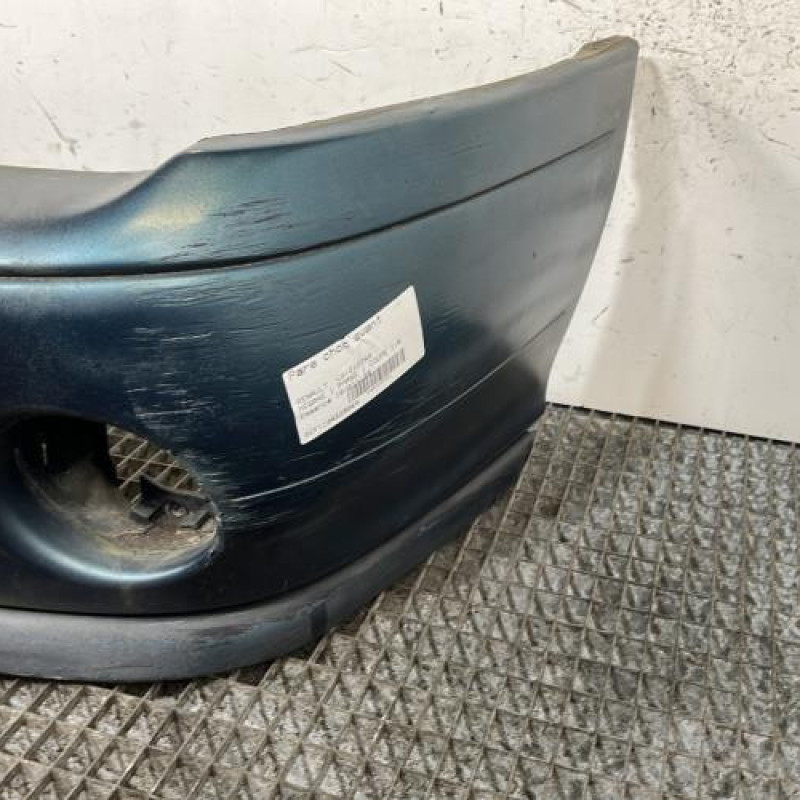 Pare choc avant RENAULT MEGANE 1 Photo n°4