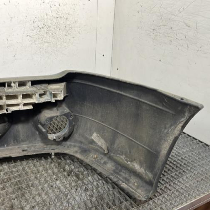 Pare choc avant RENAULT MEGANE 1 Photo n°5