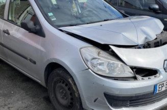 Vitre arriere droit RENAULT CLIO 3