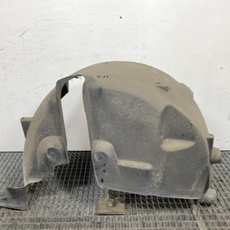 Pare boue arriere gauche RENAULT CLIO 4 Photo n°1