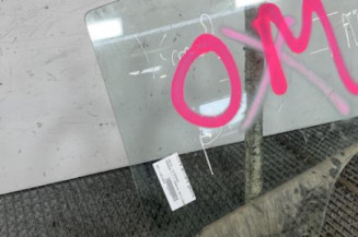 Vitre arriere gauche DACIA SANDERO 1