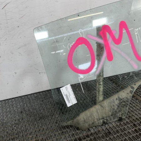 Vitre arriere gauche DACIA SANDERO 1