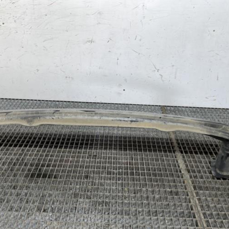 Renfort pare choc arriere (traverse) VOLKSWAGEN TOURAN 3 Photo n°1
