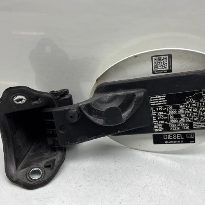 Trappe d'essence MERCEDES CLASSE CLS 219 Photo n°2