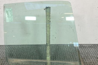 Vitre arriere droit RENAULT CLIO 2 Photo n°1