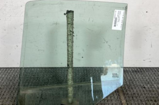 Vitre arriere droit RENAULT CLIO 2