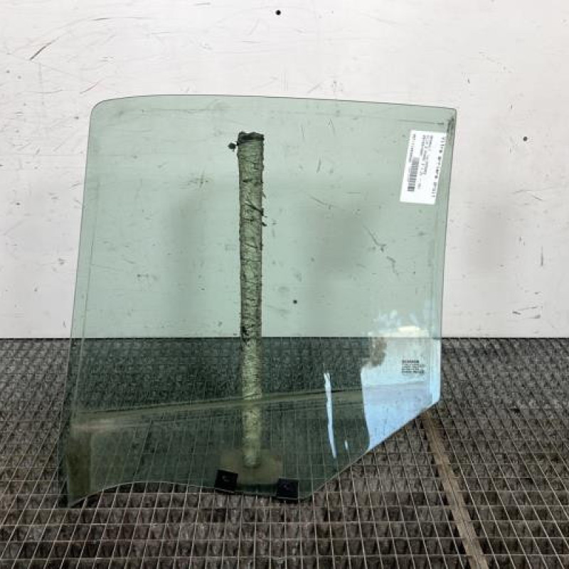 Vitre arriere droit RENAULT CLIO 2 Photo n°4