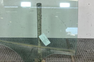 Vitre arriere droit FORD C-MAX 2 Photo n°1