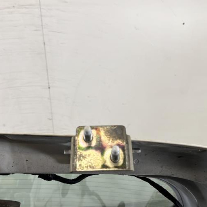 Malle/Hayon arriere FORD FOCUS 3 Photo n°7