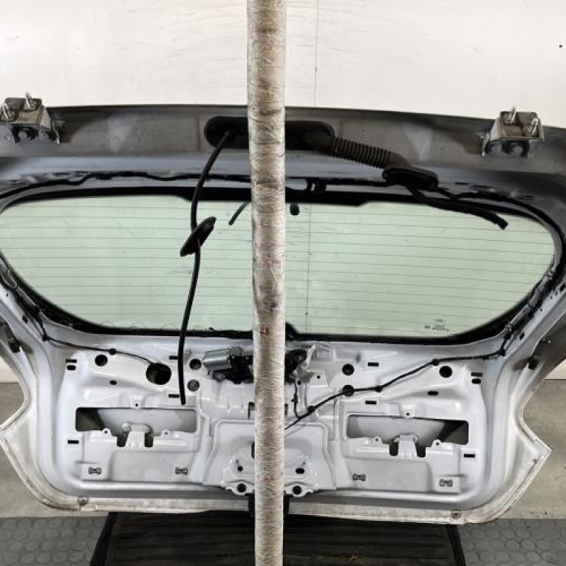 Malle/Hayon arriere FORD FOCUS 3 Photo n°11