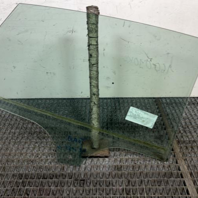 Vitre arriere gauche FORD FOCUS 3 Photo n°4