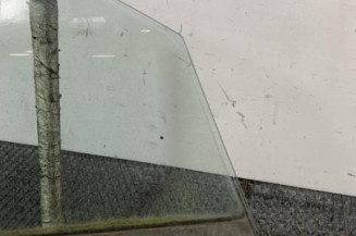 Vitre avant droit OPEL AGILA A
