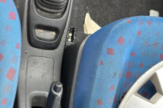 Vitre avant gauche OPEL AGILA A