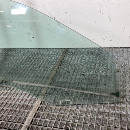 Vitre avant droit VOLKSWAGEN SCIROCCO 3