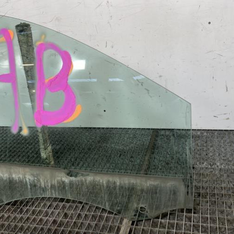 Vitre avant droit RENAULT CLIO 3 Photo n°2