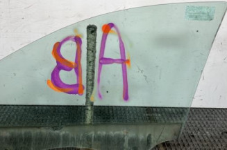 Vitre avant droit RENAULT CLIO 3