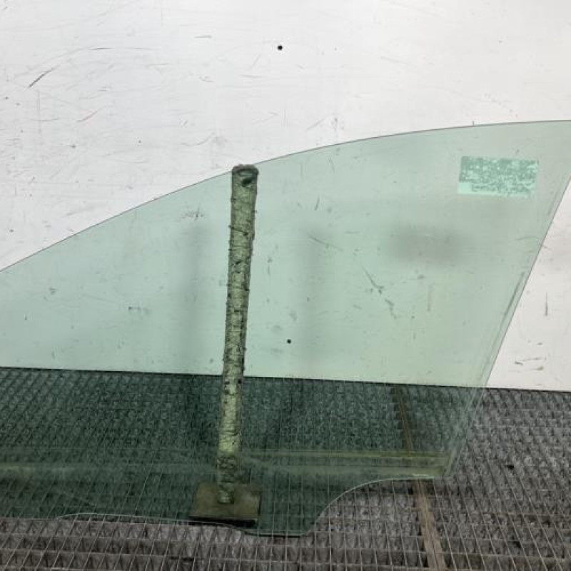 Vitre avant droit MERCEDES CLASSE R 251 Photo n°4