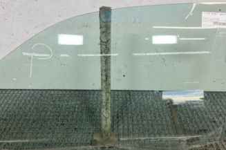 Vitre avant gauche RENAULT CLIO 2 CAMPUS Photo n°1