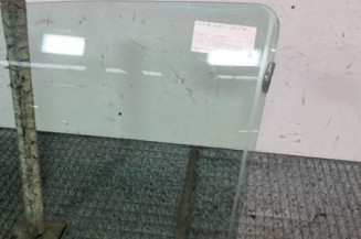 Vitre avant gauche RENAULT CLIO 2 CAMPUS