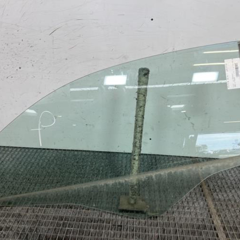 Vitre avant gauche FIAT 500 2 Photo n°1