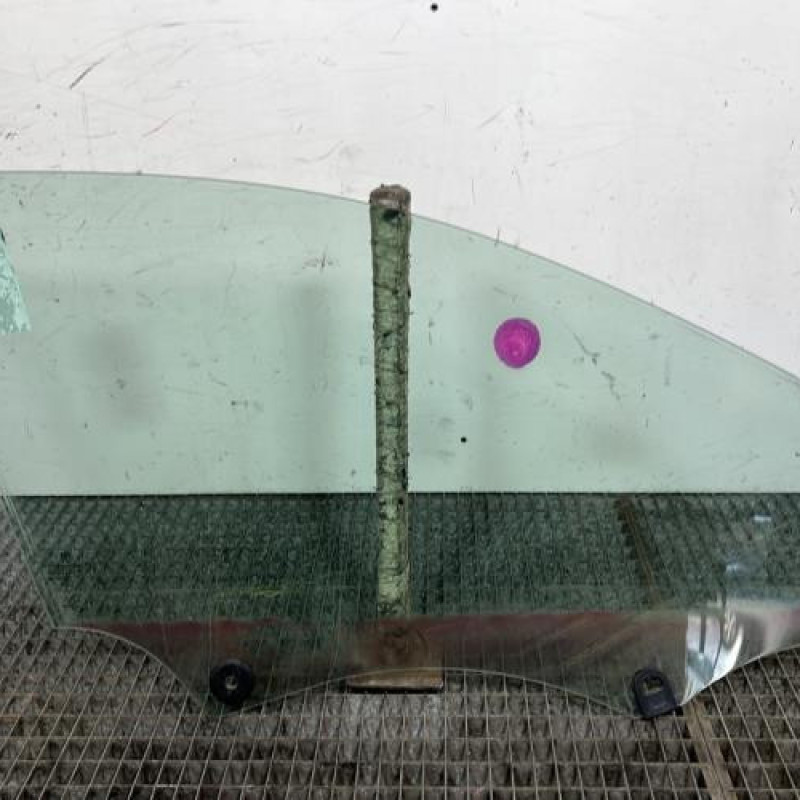 Vitre avant gauche PEUGEOT 308 2 Photo n°4