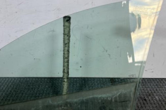 Vitre avant droit RENAULT CLIO 4