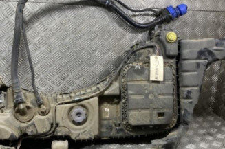 Reservoir AdBlue PEUGEOT 5008 2 Photo n°1