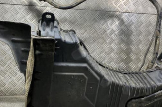 Reservoir AdBlue PEUGEOT 5008 2