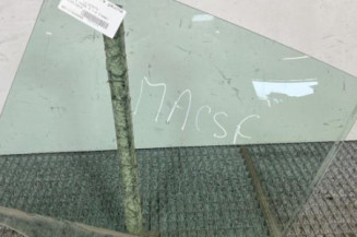 Vitre arriere gauche RENAULT CLIO 3 Photo n°1