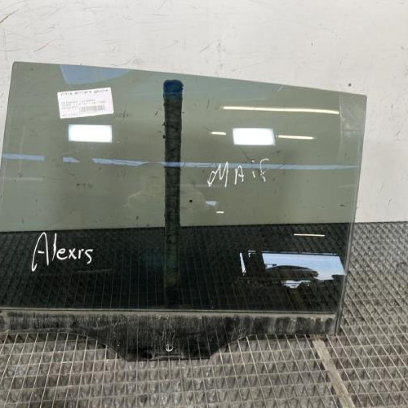 Vitre arriere gauche VOLKSWAGEN TOURAN 3 Photo n°1