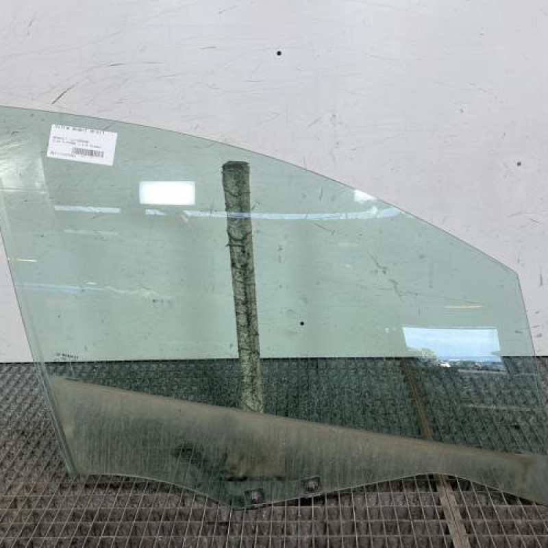 Vitre avant droit RENAULT CLIO 4 Photo n°1