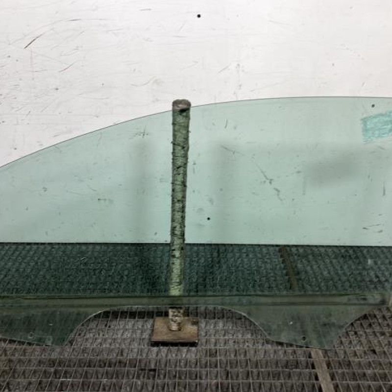 Vitre avant droit CITROEN C2 Photo n°4