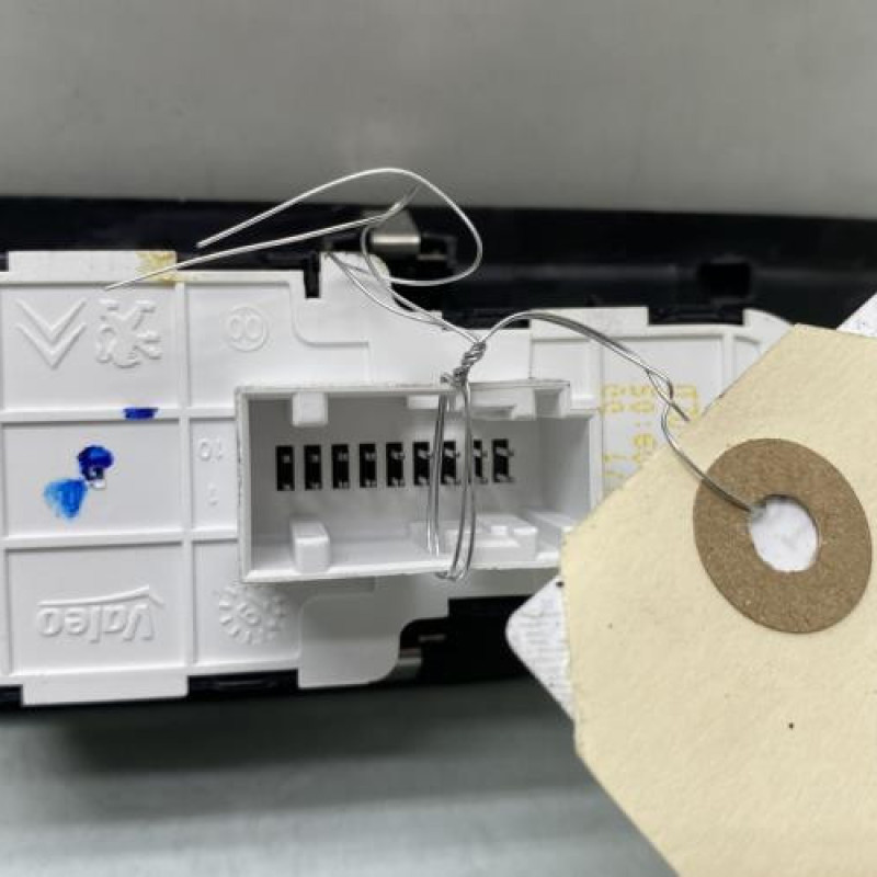 Interrupteur de leve vitre avant gauche OPEL VIVARO 3 Photo n°4