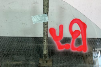 Vitre avant gauche VOLKSWAGEN GOLF 3