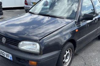 Vitre avant gauche VOLKSWAGEN GOLF 3
