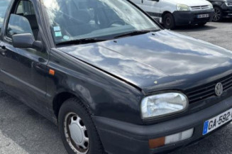 Vitre avant gauche VOLKSWAGEN GOLF 3