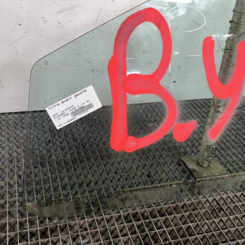 Vitre avant gauche SEAT ALHAMBRA 1 Photo n°1