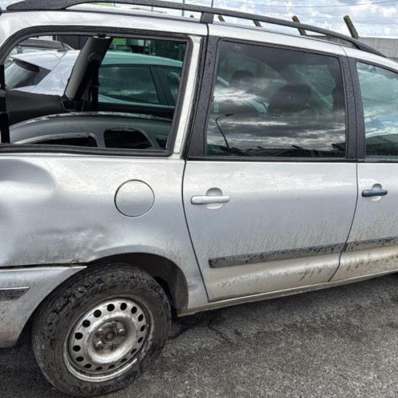 Vitre avant gauche SEAT ALHAMBRA 1 Photo n°13