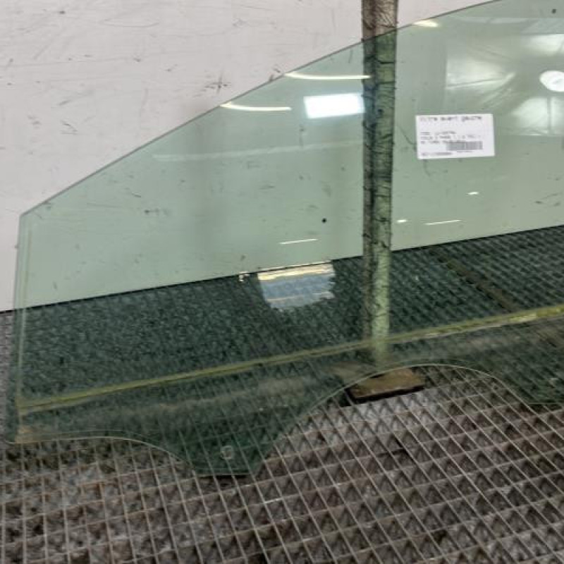 Vitre avant gauche FORD FOCUS 3 Photo n°2