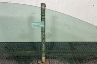 Vitre avant gauche FORD FOCUS 3