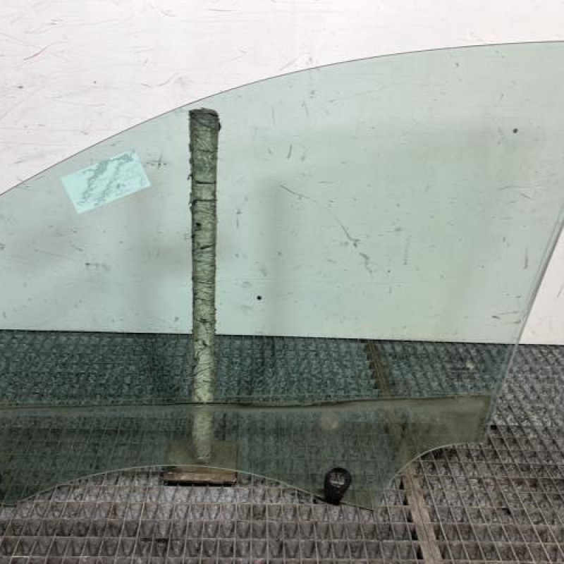 Vitre avant droit RENAULT CLIO 3 Photo n°4