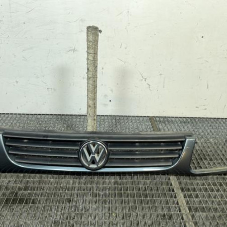 Calandre VOLKSWAGEN POLO 3 Photo n°1