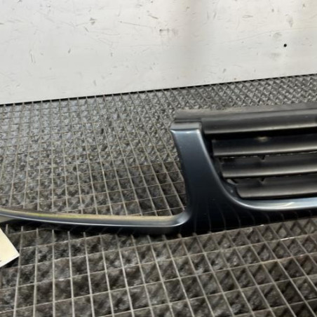 Calandre VOLKSWAGEN POLO 3