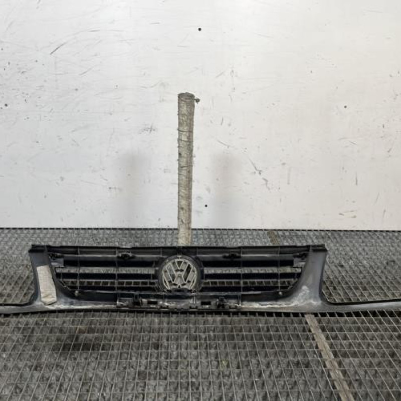 Calandre VOLKSWAGEN POLO 3 Photo n°4