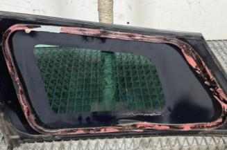 Custode arriere droit RENAULT CLIO 4