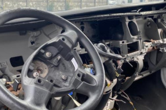 Crosse arriere gauche RENAULT MASTER 2