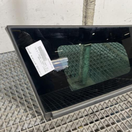 Custode arriere gauche RENAULT CLIO 4