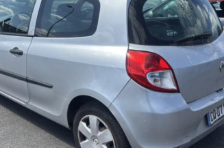 Aile avant gauche RENAULT CLIO 3