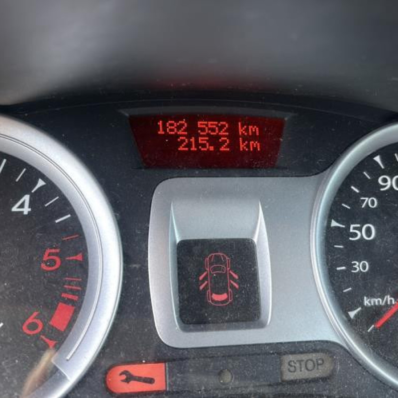 Aile avant gauche RENAULT CLIO 3 Photo n°20