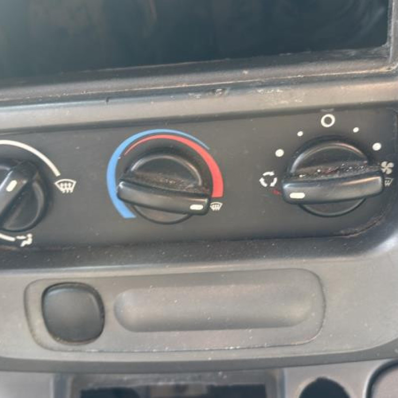 Custode avant gauche (porte) FORD TRANSIT 3 Photo n°20